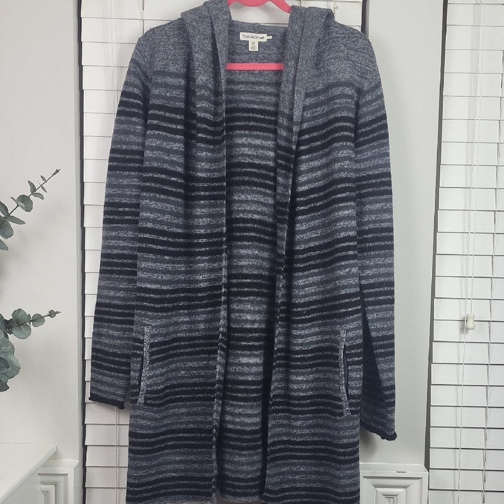 Toad&Co 100% wool Gray and Black Striped Cardigan. Size M